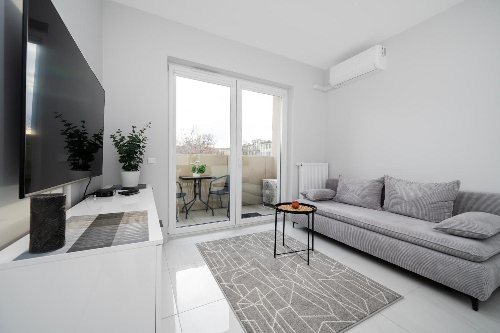 Apartment Wolczanska - Balcony&ac - By Rentujemy *